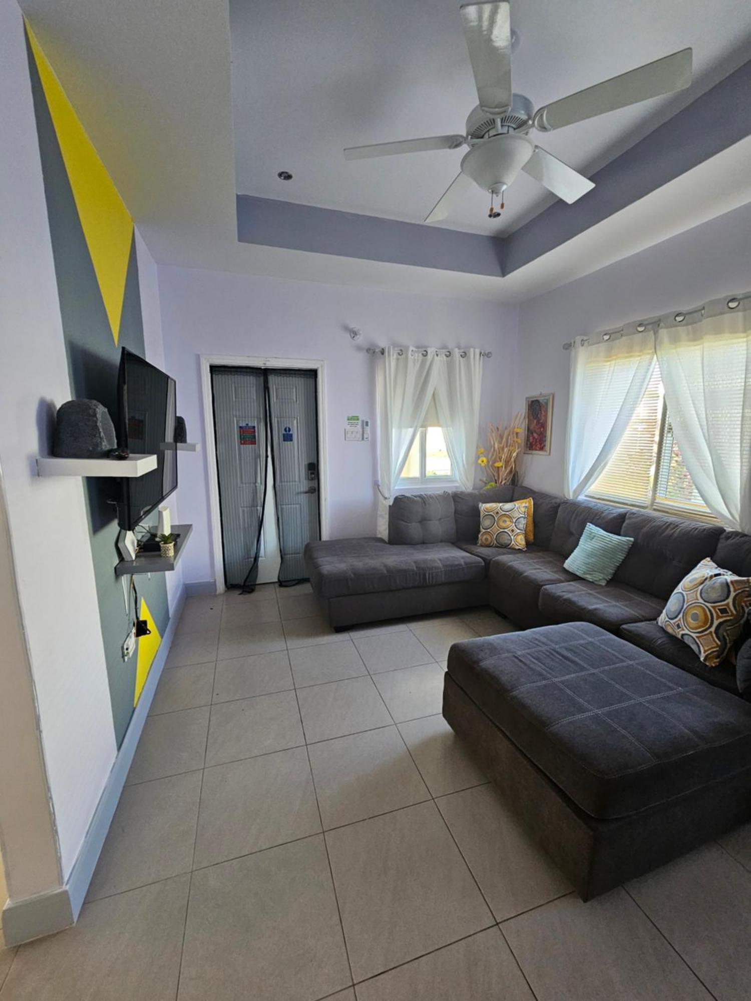 לוסאה Summer Breeze Villa מראה חיצוני תמונה